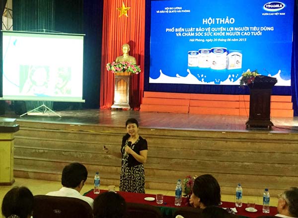 [-]Vinamilk[-]đến[-]với[-]người[-]cao[-]tuổi[-]Bình[-]Dương,[-]Hải[-]Phòng